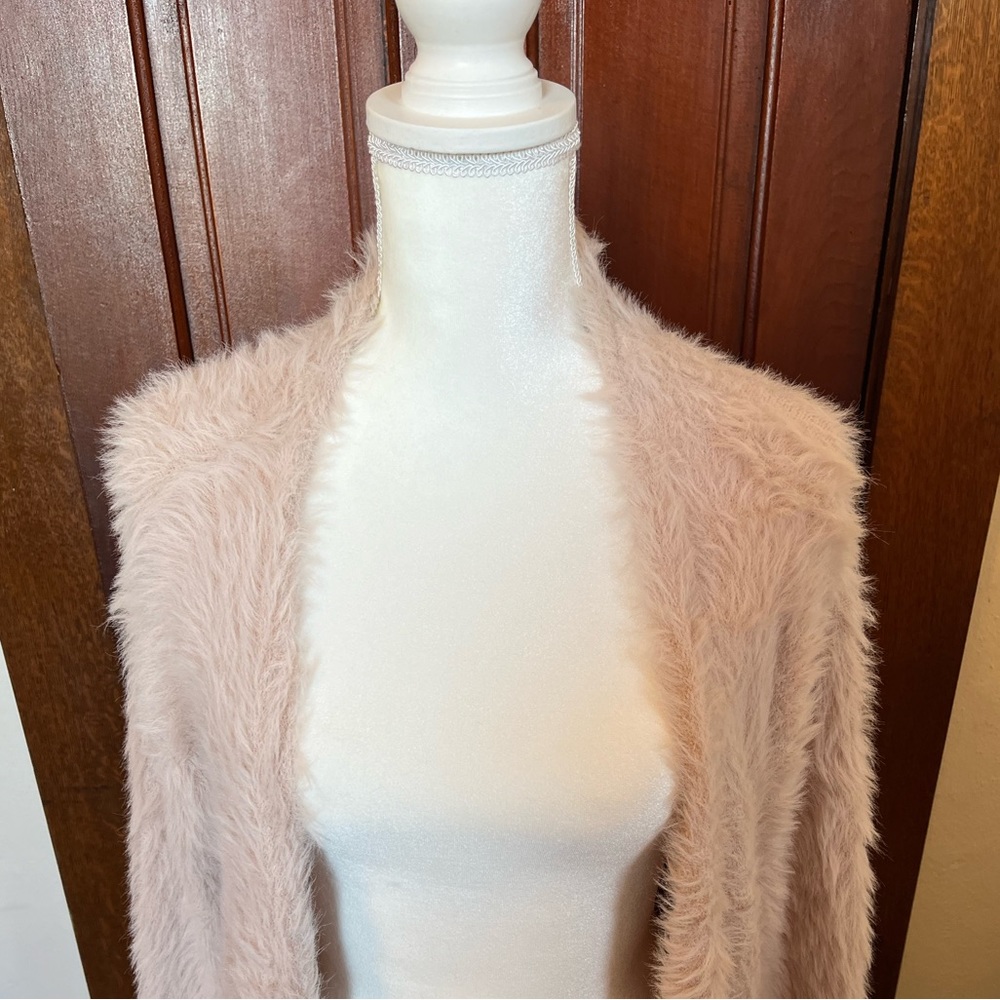 By Together Brand furry mauve cardigan, you want compliments? Wear this!